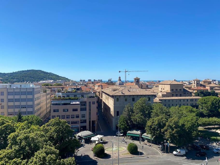 Ferienwohnung Matteotti28 Pesaro Exterior foto